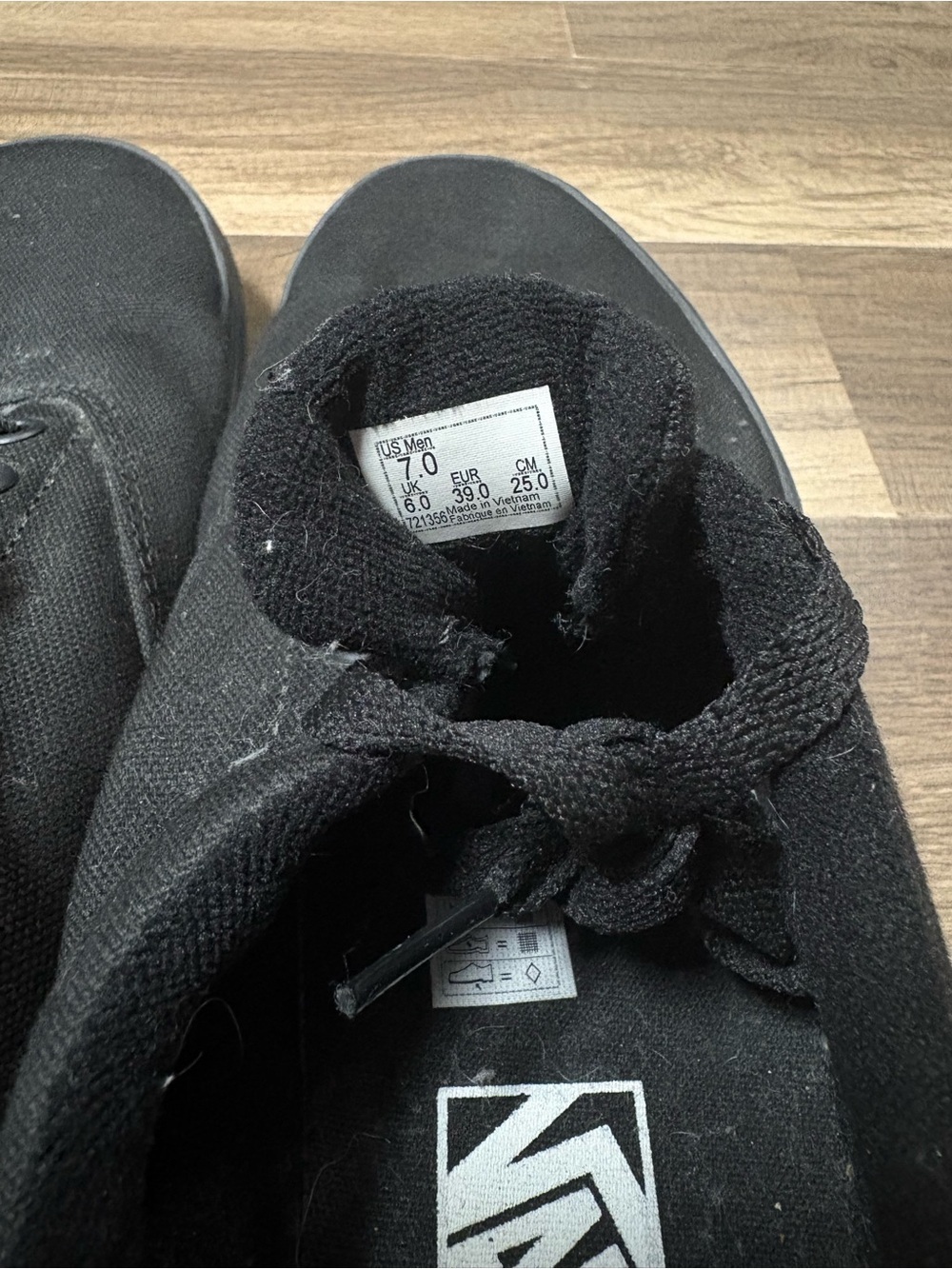 Vans Men's Low-Top Canvas Sneakers - Black - Picture 3 of 4